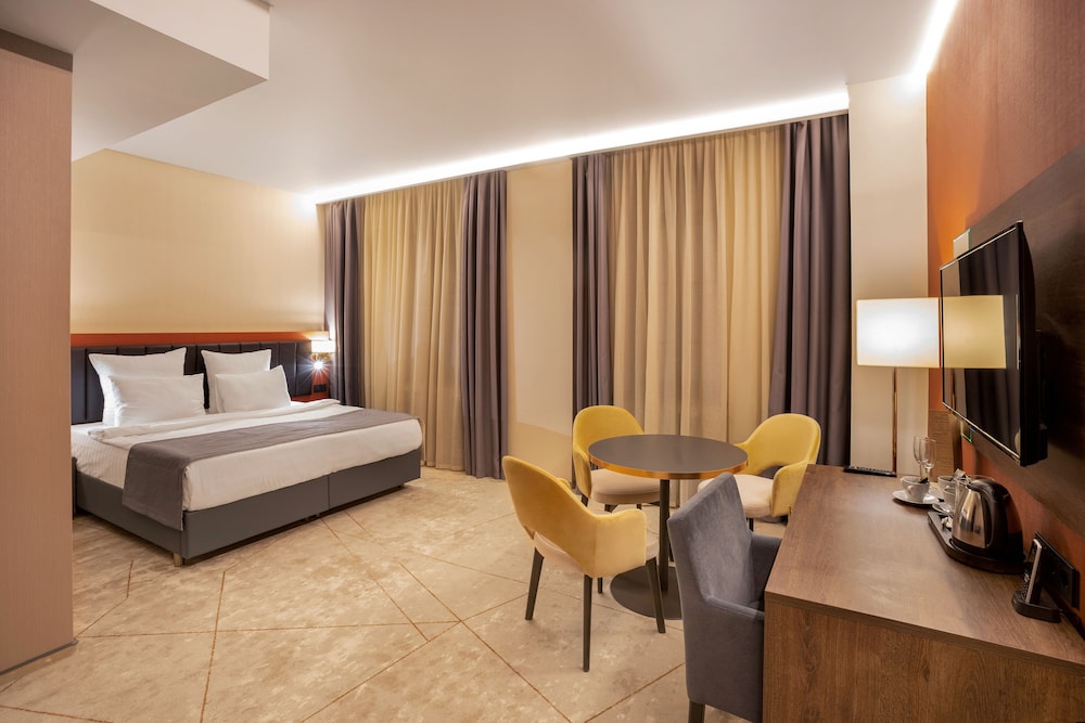 Classic Triple Room