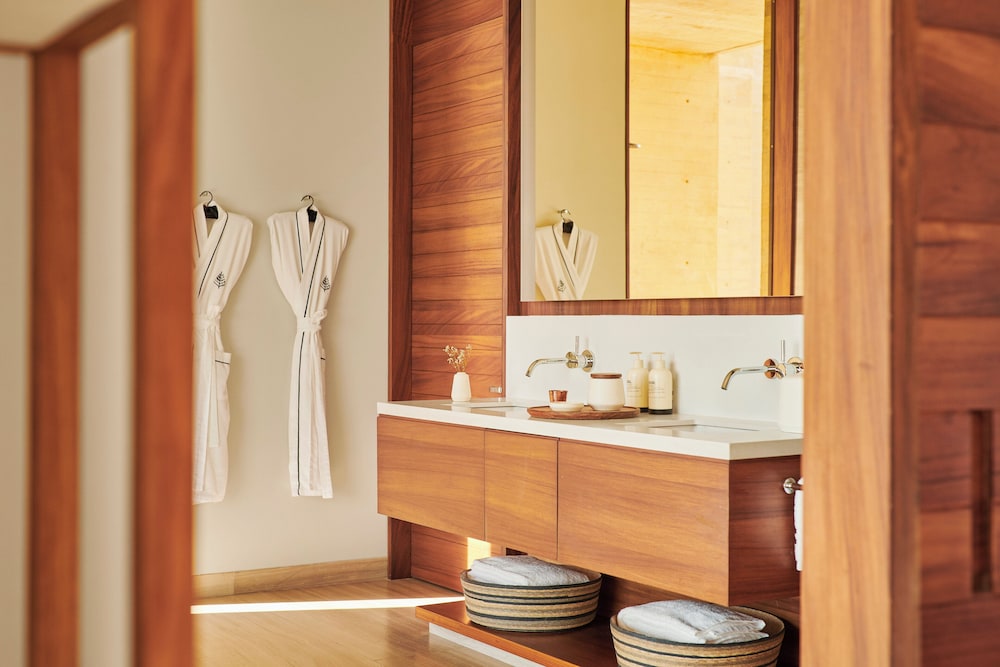 Suite, 1 Bedroom, Ocean View (Cliffside, Infinity Pool) - Photo 9