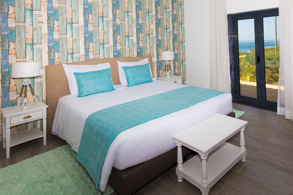 Standard Double or Twin Room, Partial Ocean View
