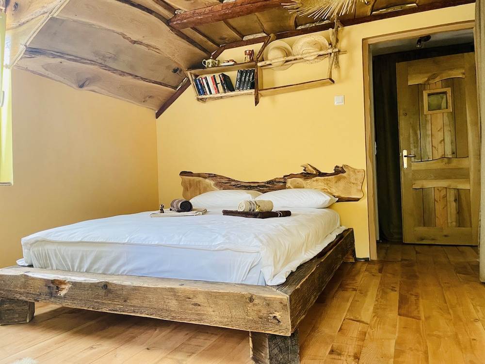 Traditional Suite, 2 Bedrooms, River View photo 3