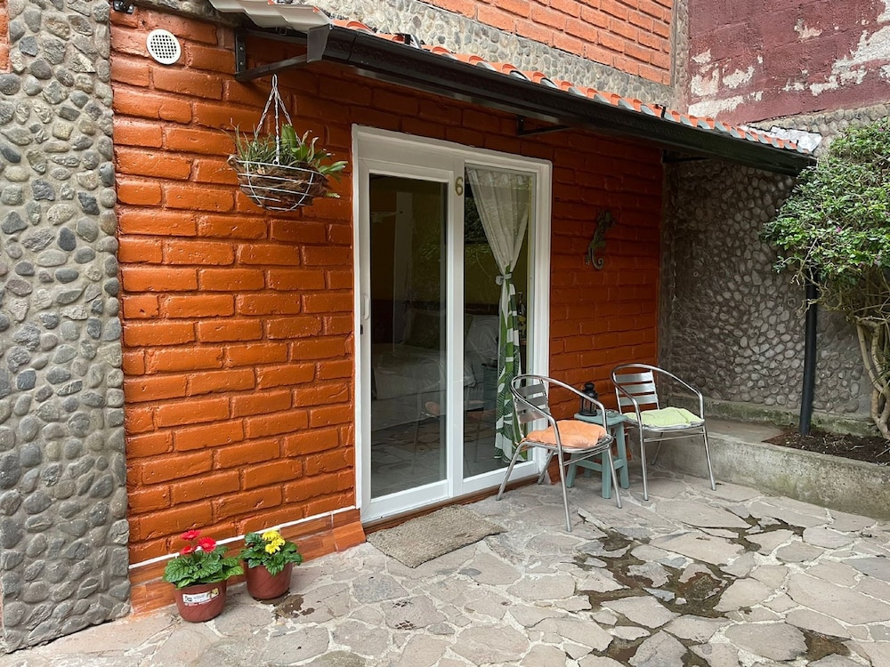Superior Double Room, 1 Double Bed, Private Bathroom, Garden View photo 2