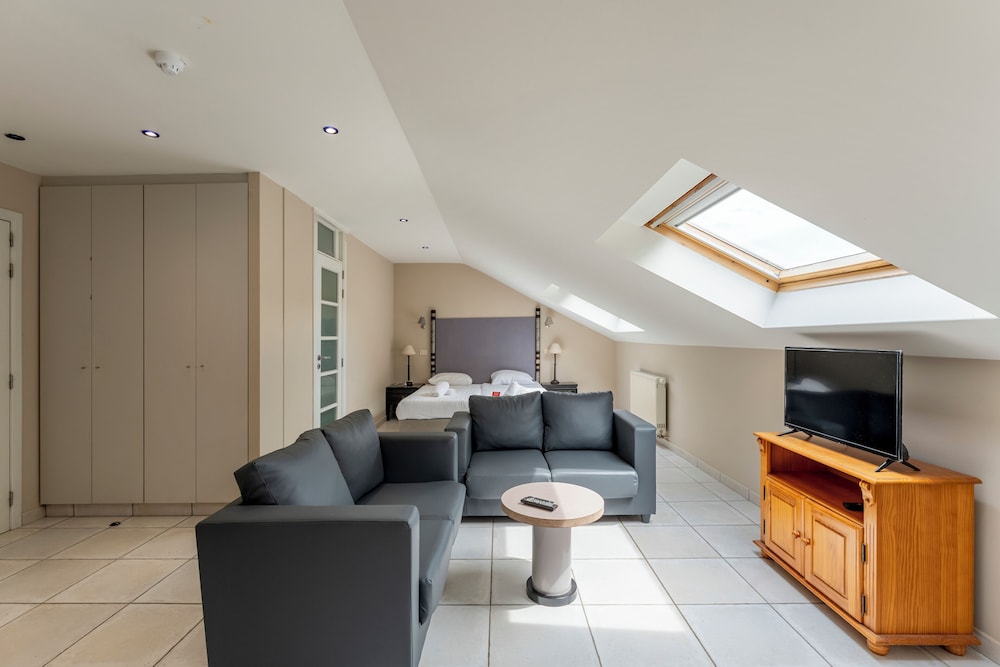 Suite photo 1