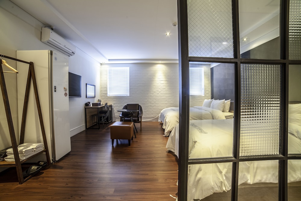 Deluxe Twin Room, 1 Bedroom (Styler) photo 2