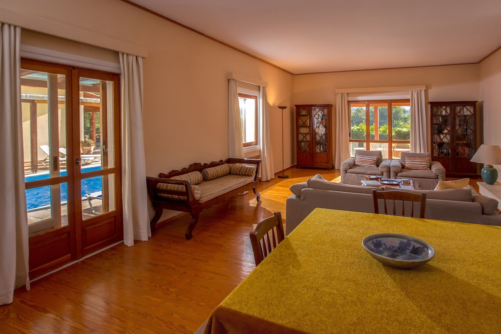 Villa, 4 Bedrooms, Pool View
