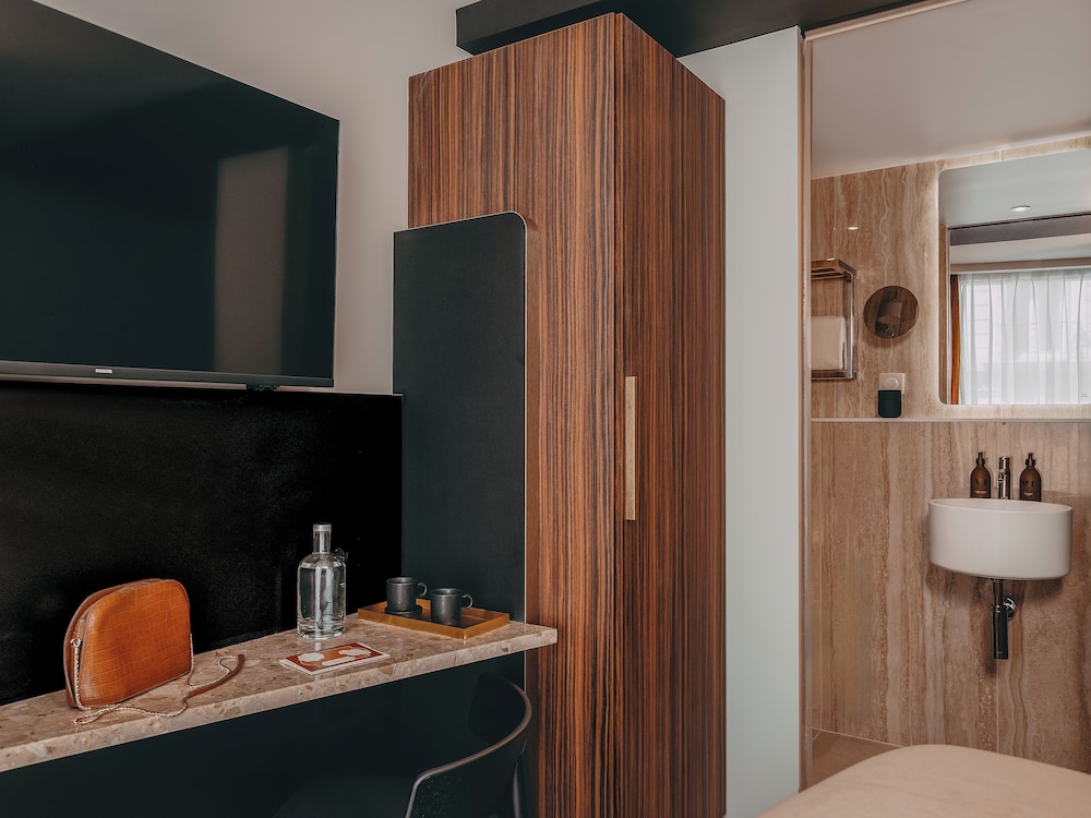 Cosy Double Room - Free Sauna and Gym Access Cosy Double Room - Free Sauna and Gym Access