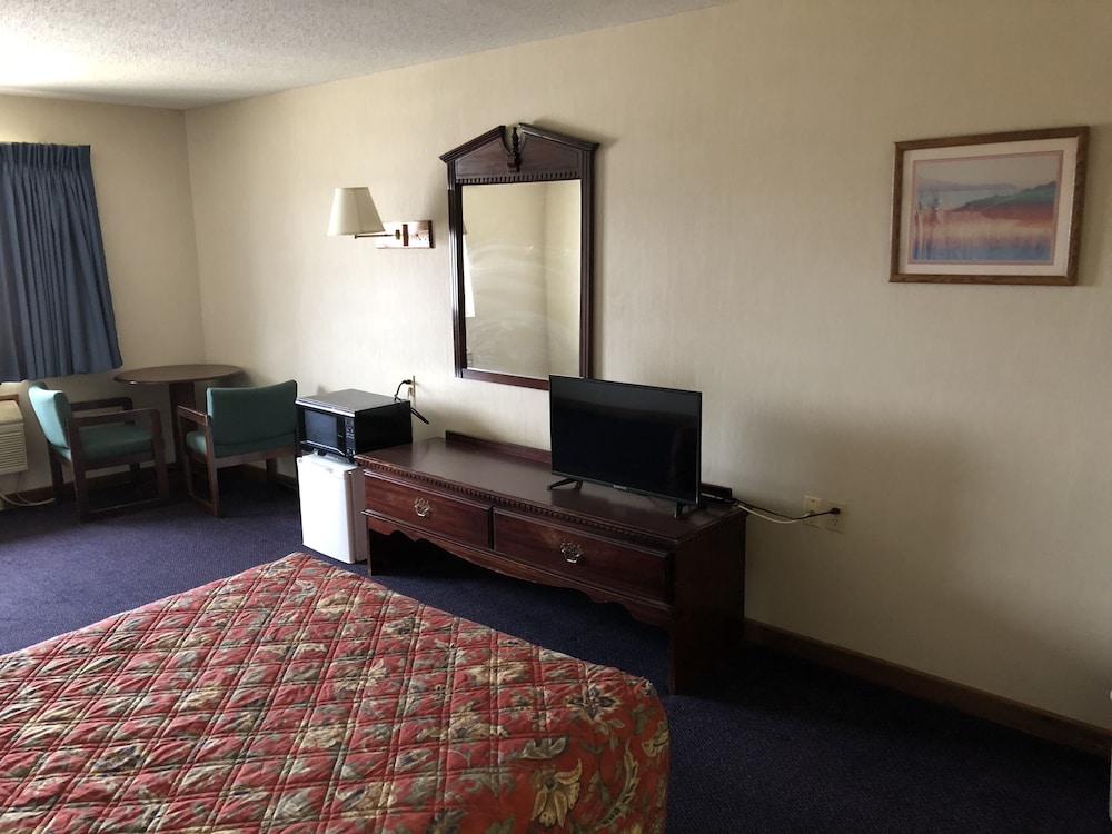 Room, 1 Queen Bed, Smoking photo 3