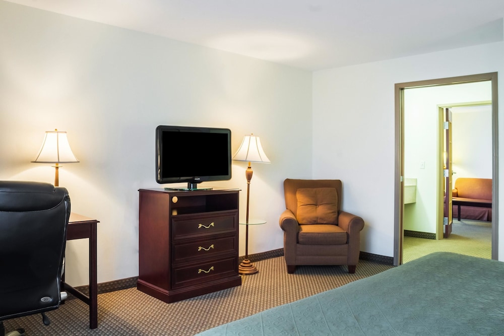Suite, Non Smoking - Photo 2