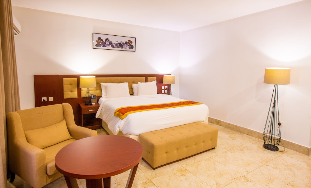 Deluxe Room - Photo 1