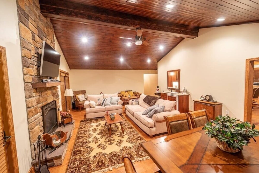 House, 3 Bedrooms photo 1