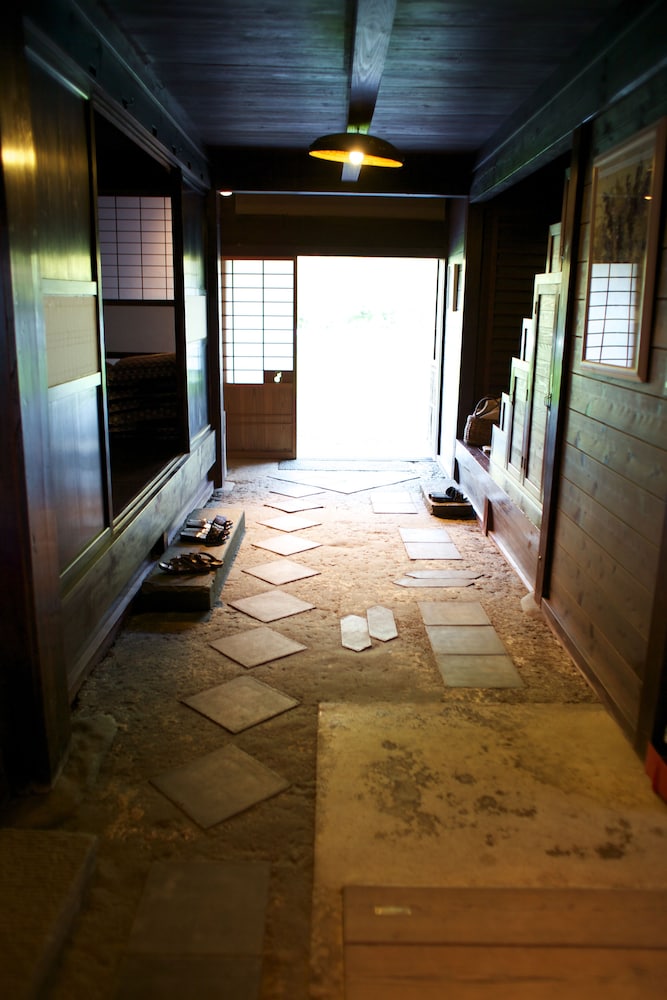 Hanabusa Traditional House with Continental Breakfast photo 1
