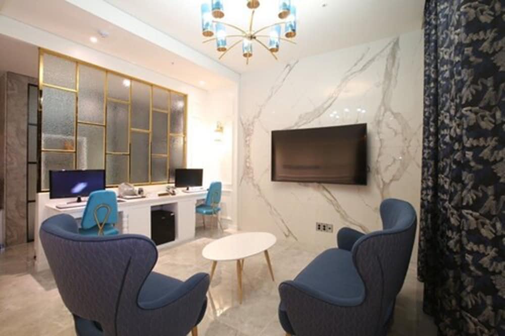 Royal Room (VIP) - Photo 9