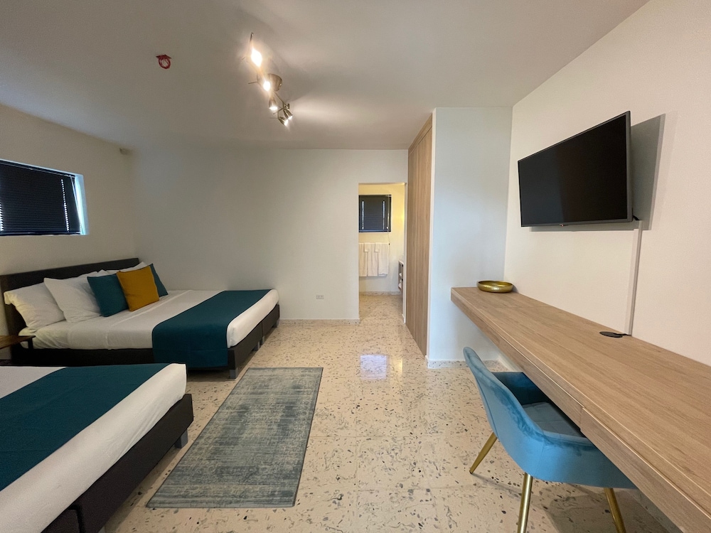 Queen Suite with Ocean View Terrace