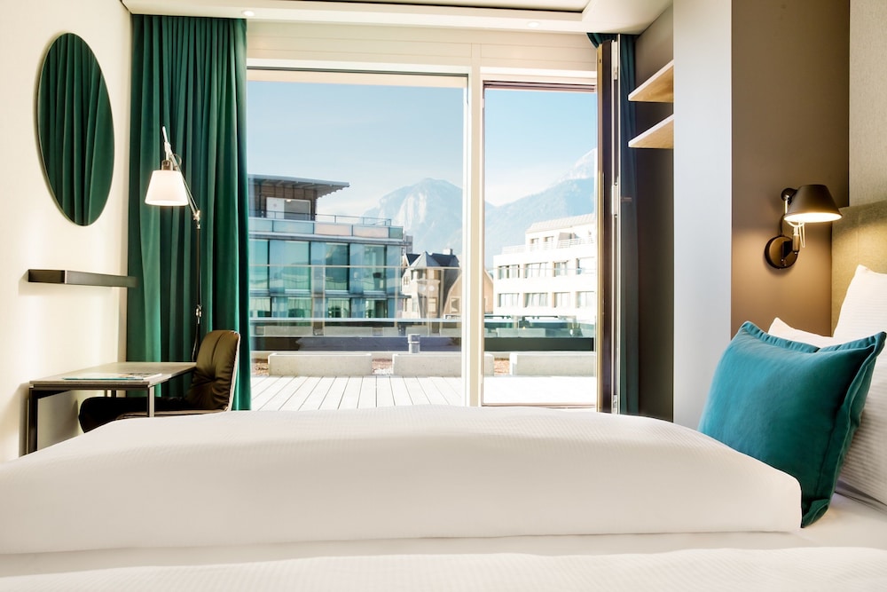 Standard Room, 1 Queen Bed