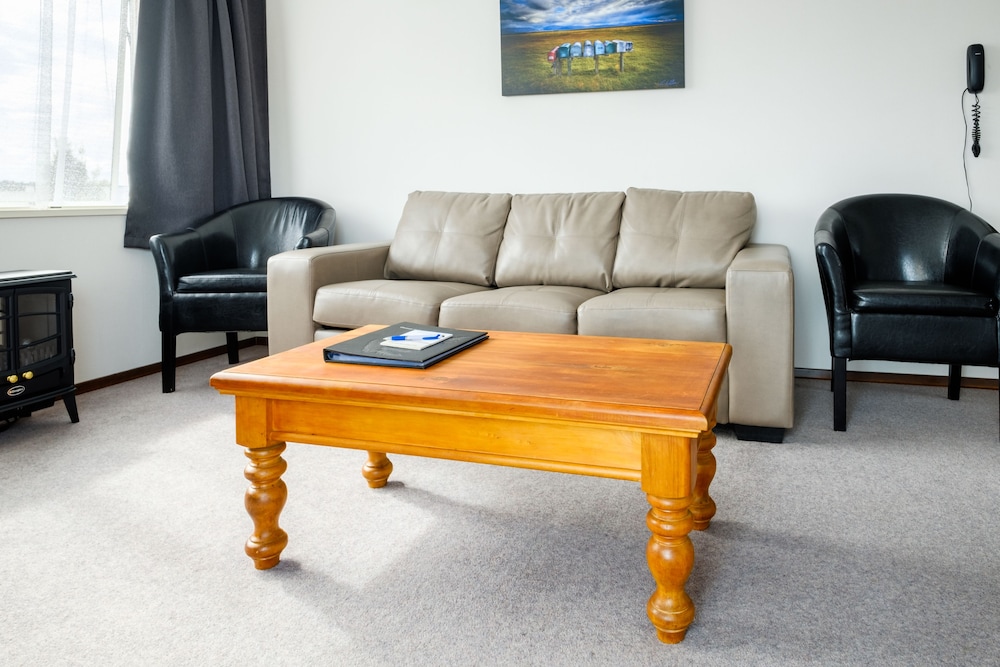 Standard Suite, Multiple Bedrooms, Non Smoking, Kitchenette (Upstairs) photo 1