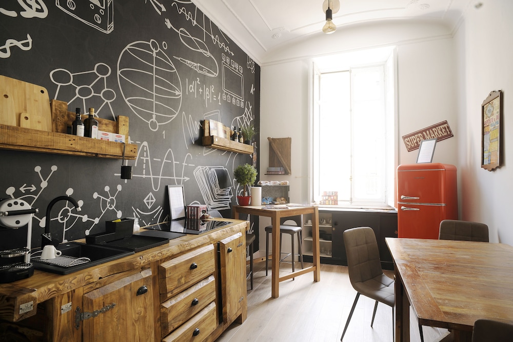 Exclusive Apartment, 3 Bedrooms, Kitchen, City View photo 2