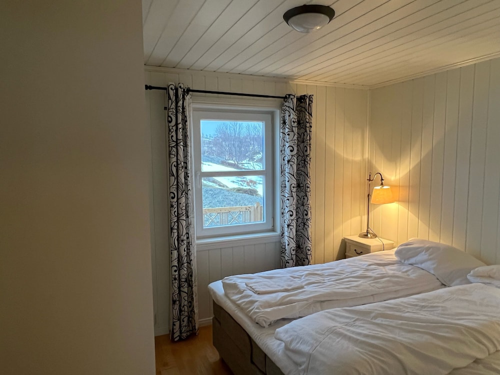 Fisherman Cabin 3 Bedrooms, with Sauna