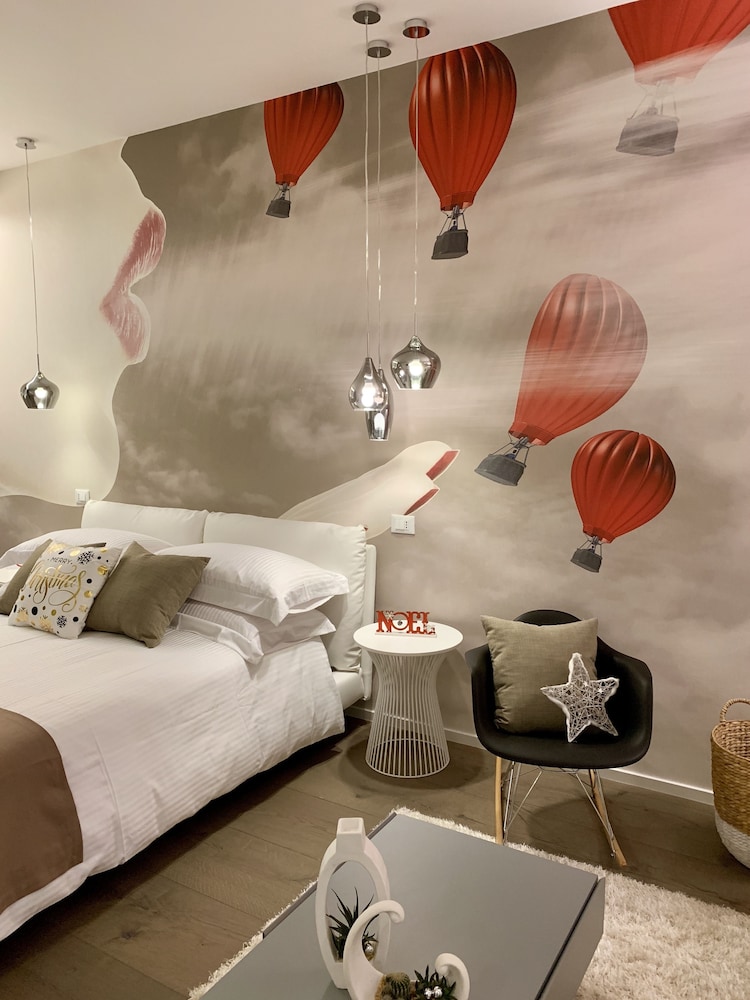 Luxury Room, 1 King Bed with Sofa bed photo 2