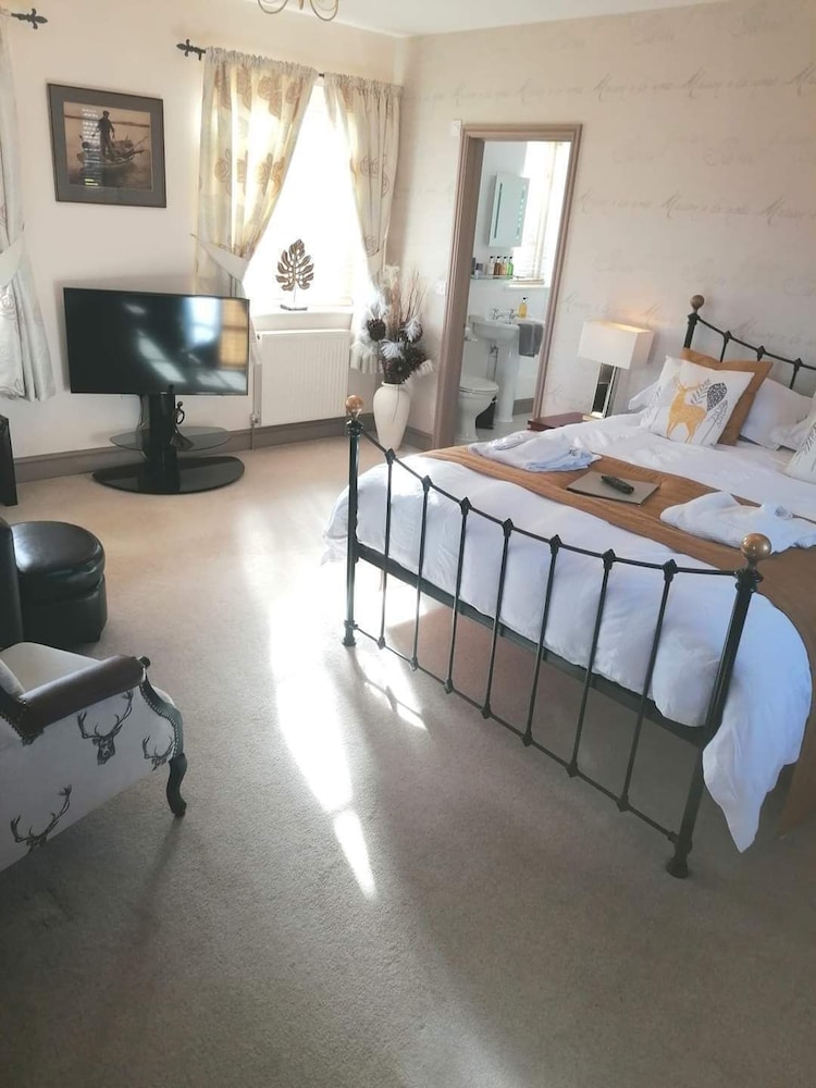 Deluxe Double Room, Ensuite photo 2