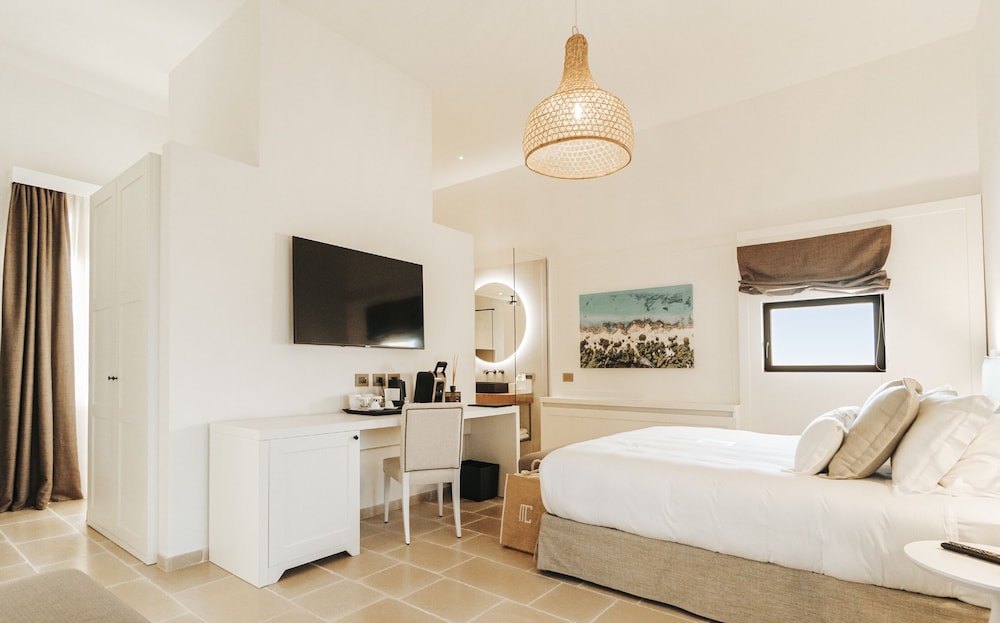 Tower Suite - Photo 1