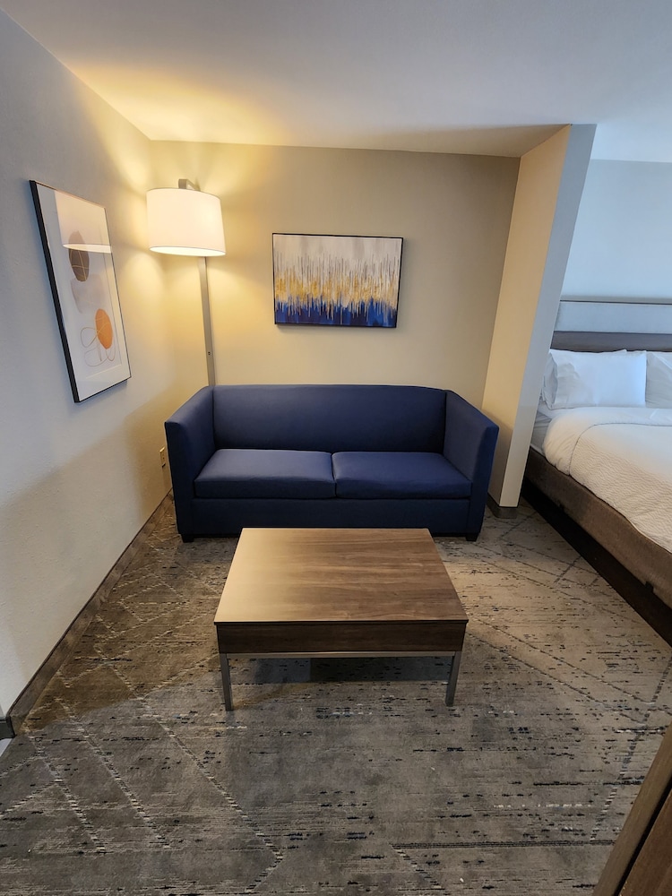 Suite, 2 Queen Beds - Photo 5