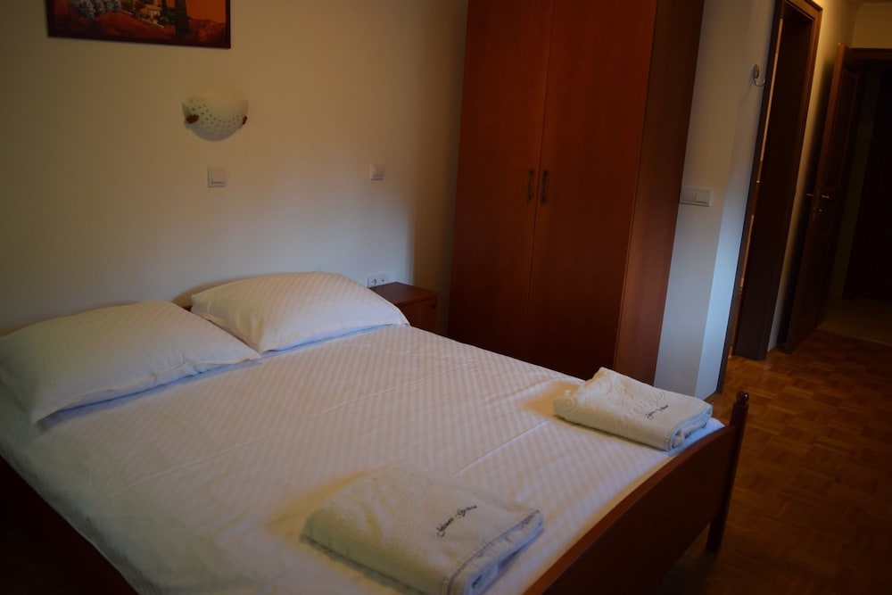 Classic Double Room photo 2