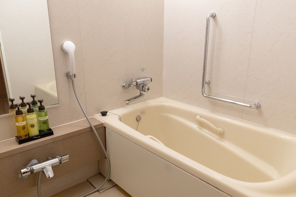 Japanese-Style for 6 people, Non Smoking (High Floor) - Photo 9