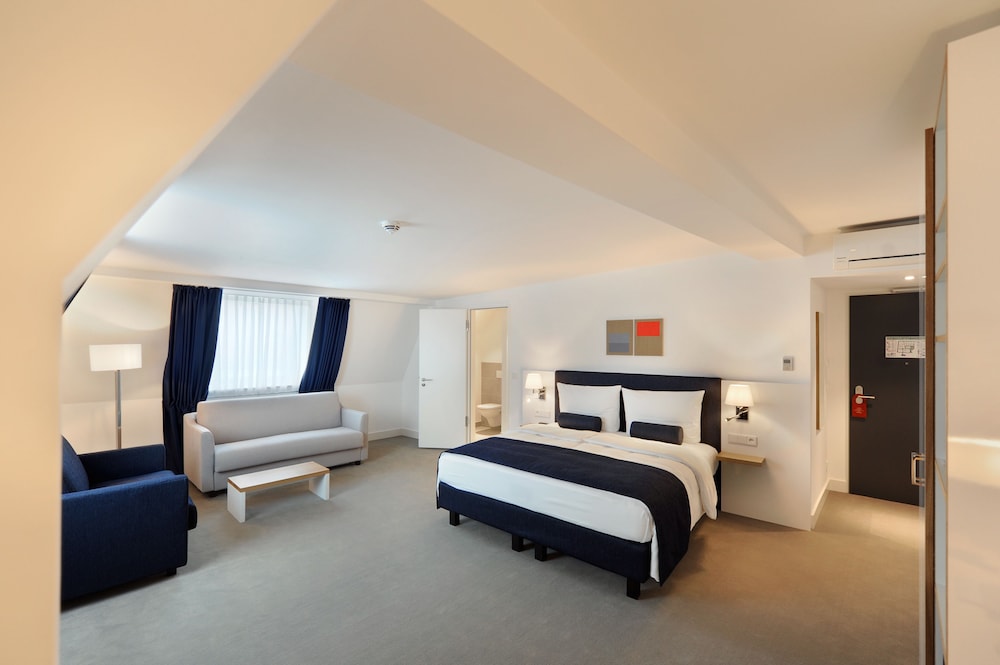 Junior Studio Suite - Photo 2