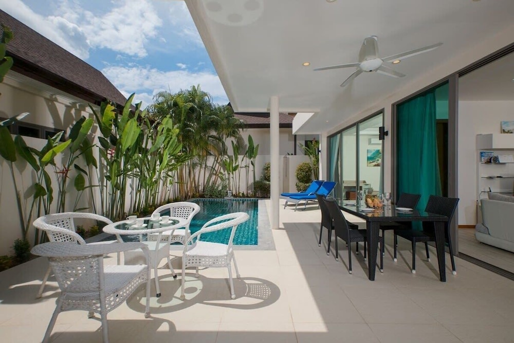 Standard Villa, Pool View photo 2
