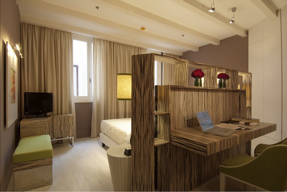 Available room