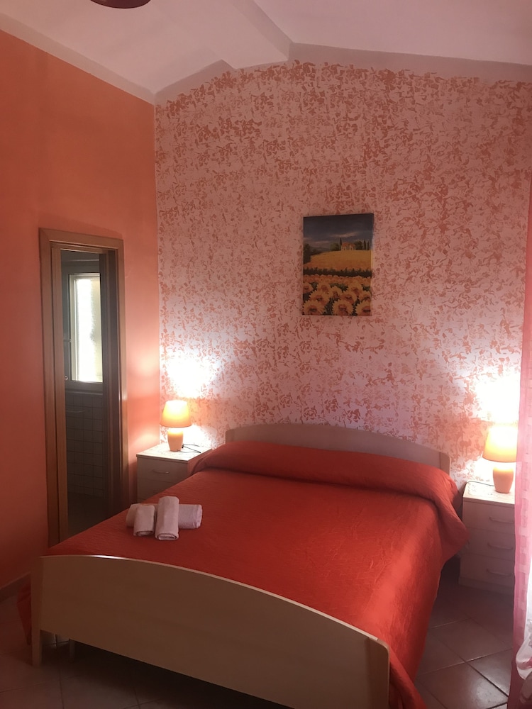 Standard Double Room photo 2