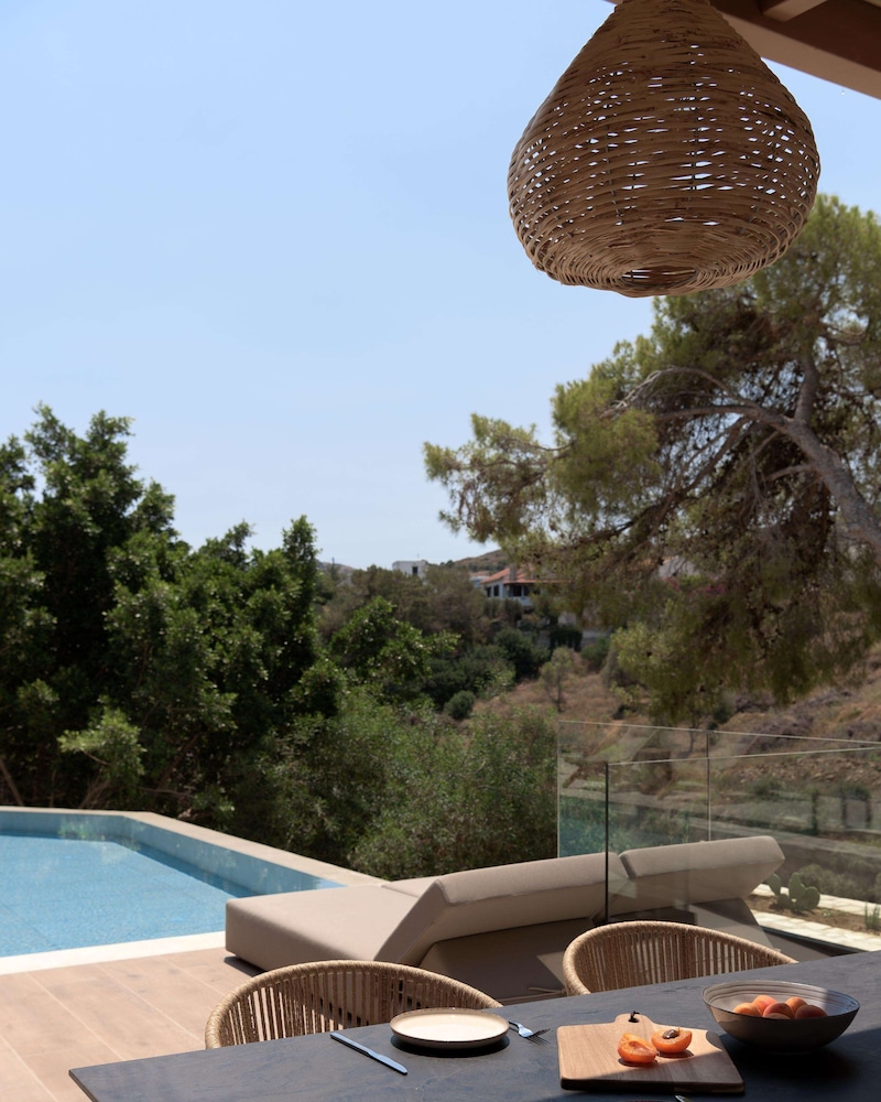 Hilltop Suite Private pool - Garden or Side Sea View- Adults Only - Photo 32