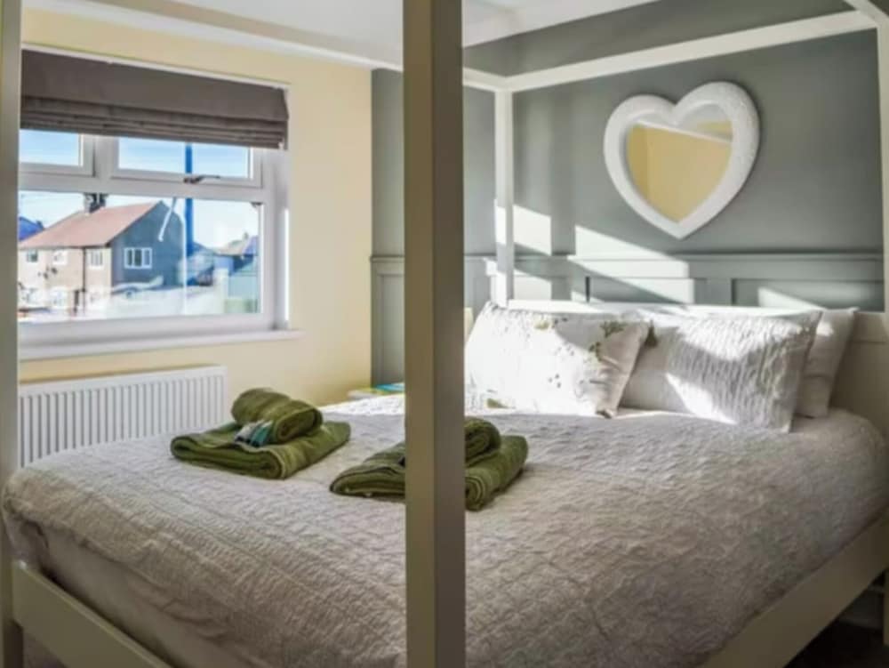 House, 3 Bedrooms, Patio