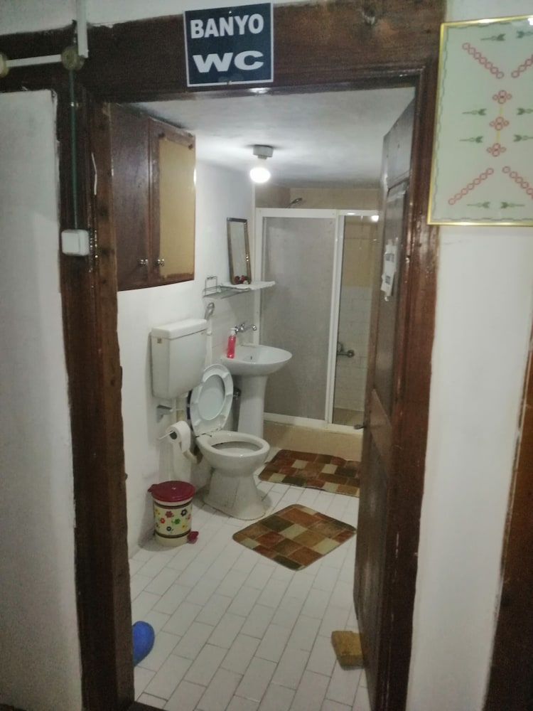 Triple Room, Shared Bathroom photo 2