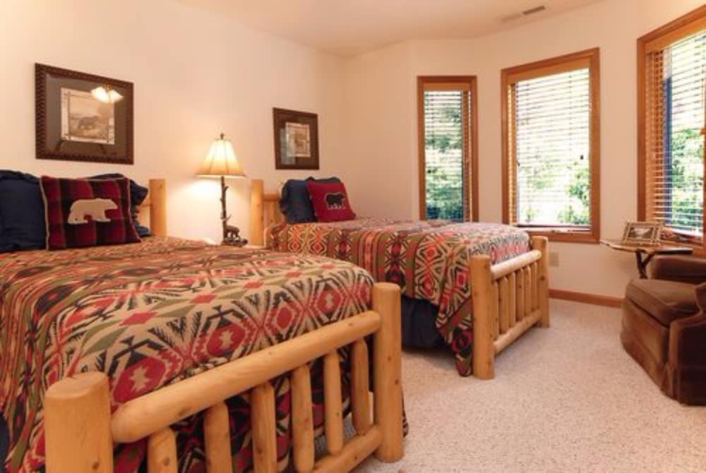 Condo, 3 Bedroom/3 bath w/ Den photo 1