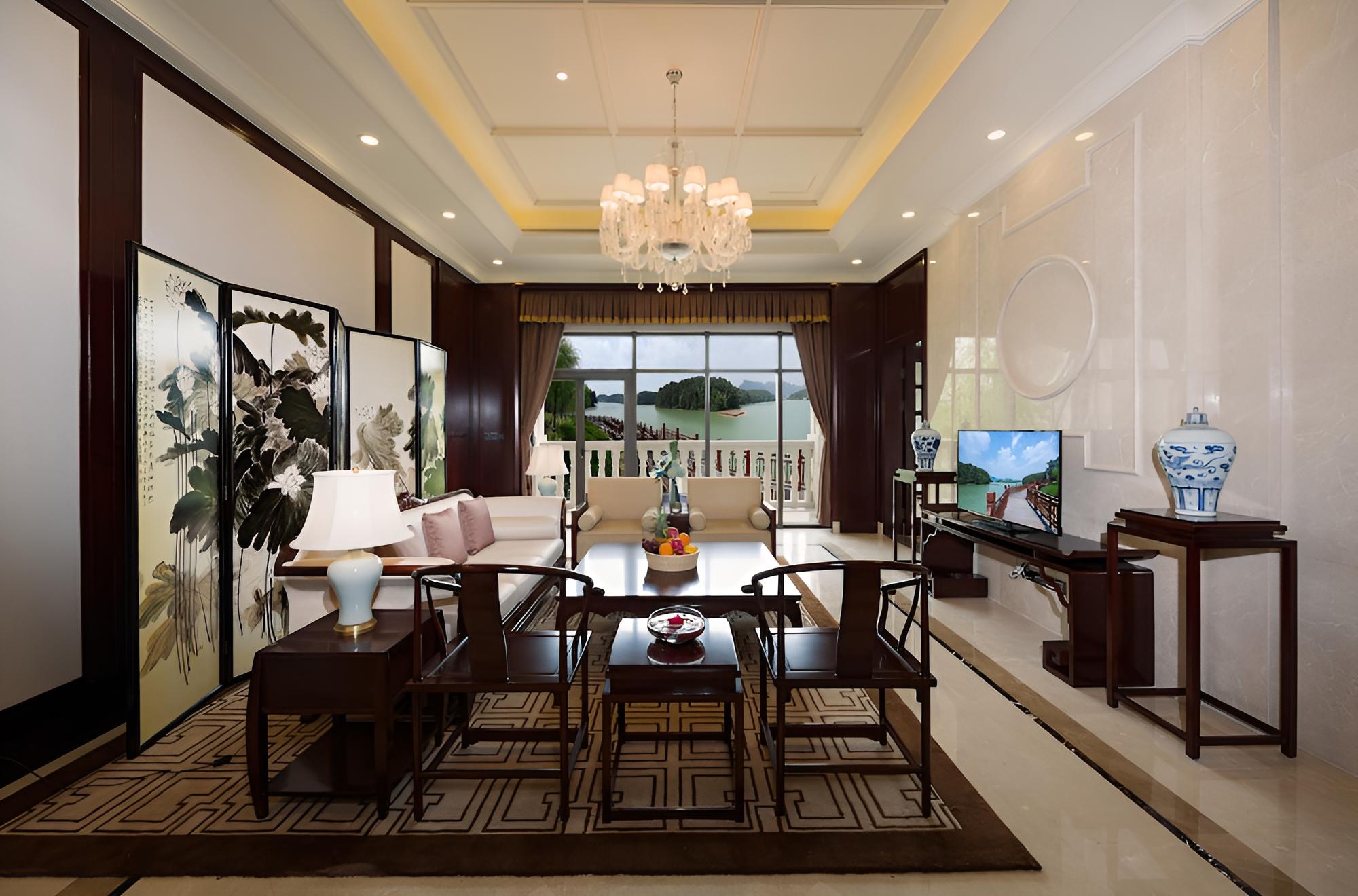 Deluxe Suite photo 2