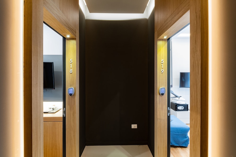 Available room