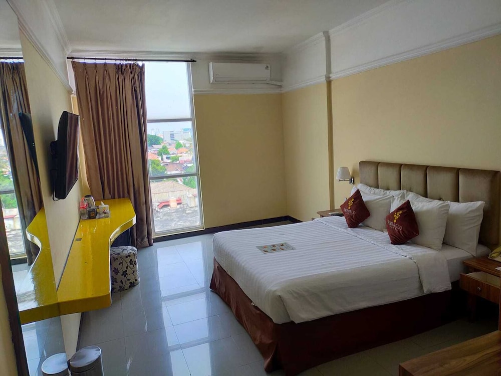 Classic Single Room, City View