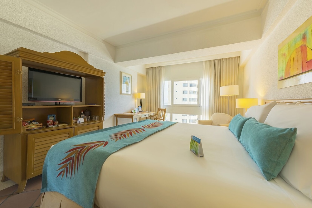 Executive Room, 1 King Bed - Photo 1