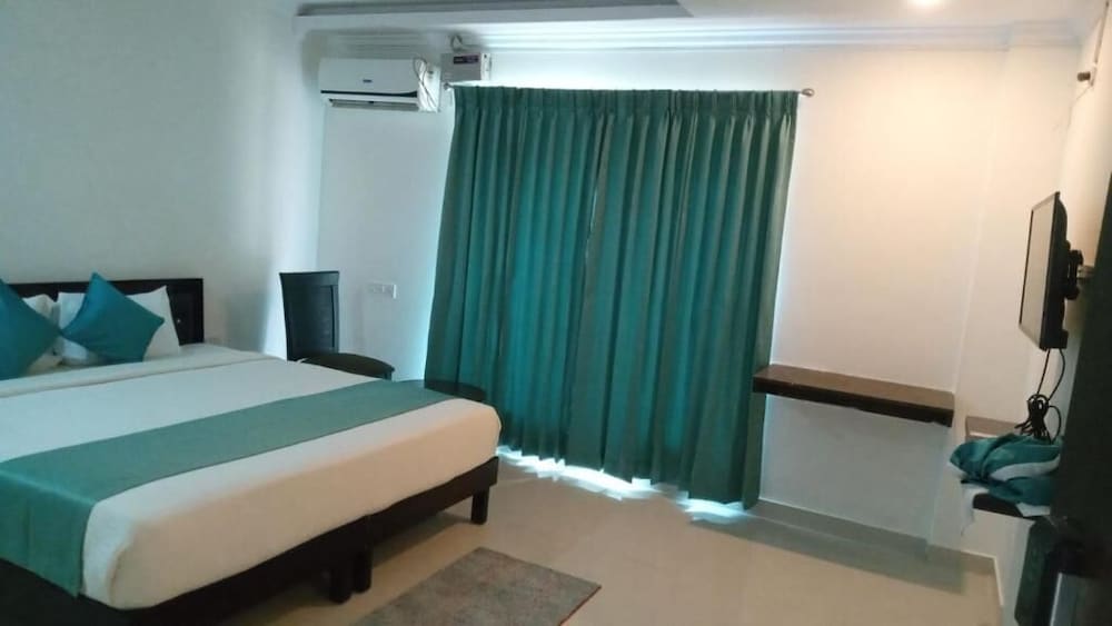 Classic Double or Twin Room - Photo 4