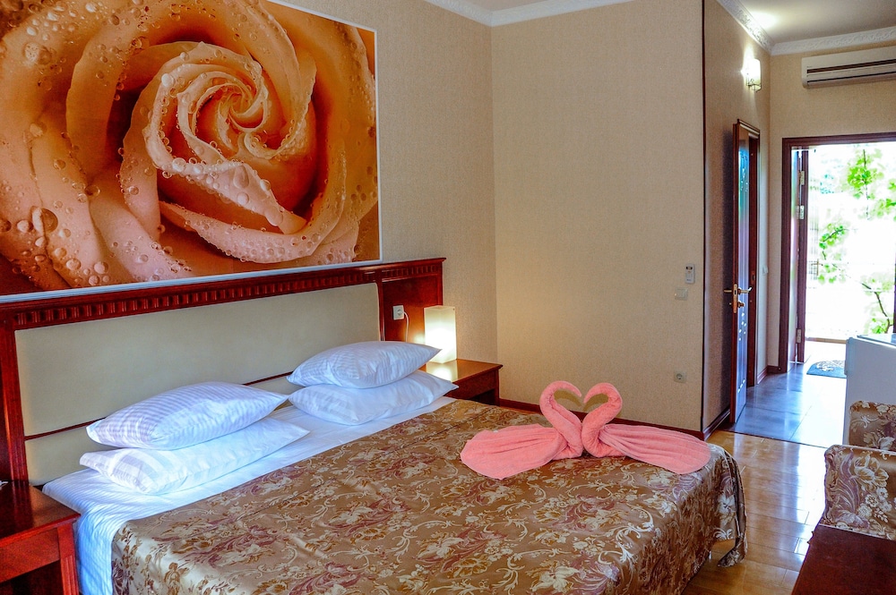 Deluxe Double Room, Balcony photo 1