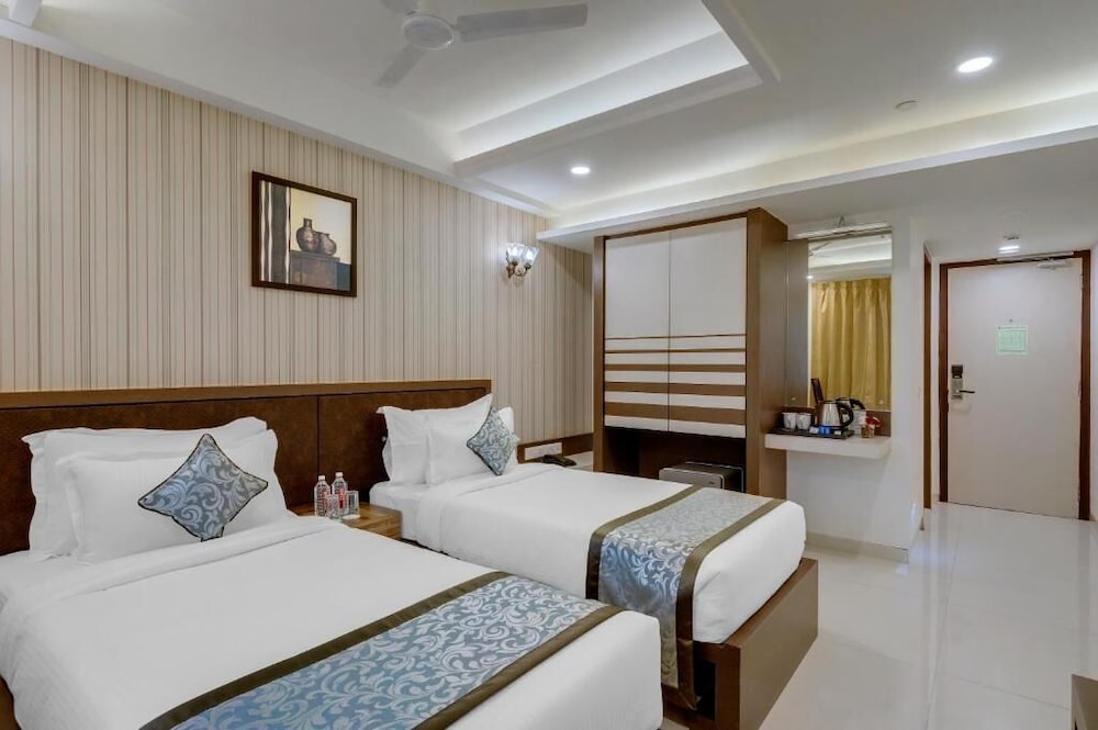 Deluxe Room - Photo 4