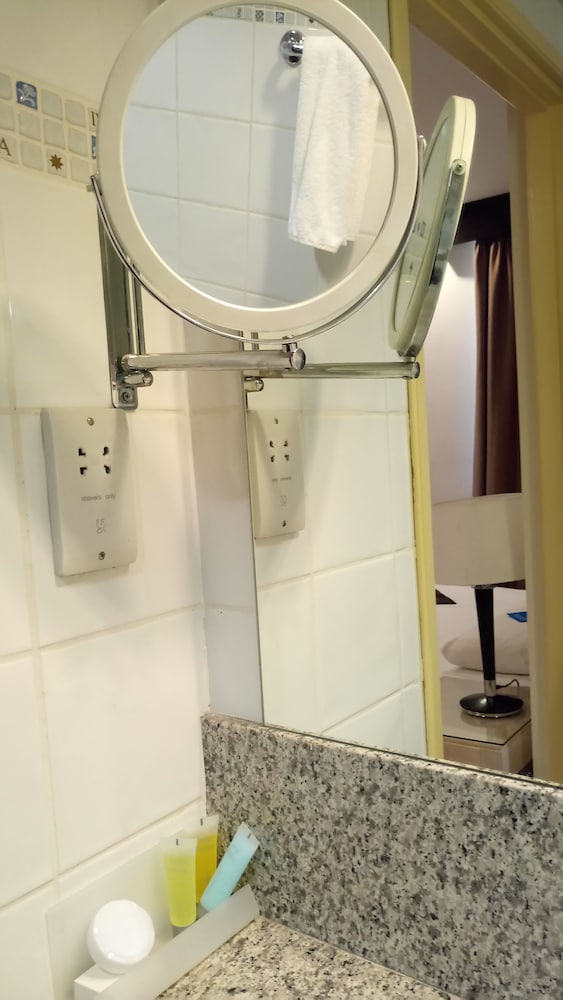 Executive Double or Twin Room - Photo 6
