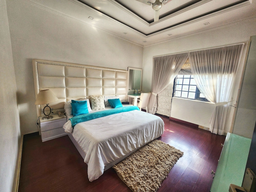 Premier Room, City View