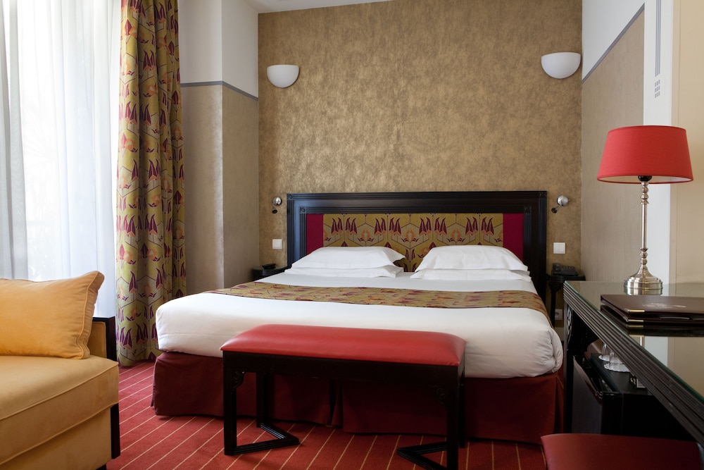 Superior Triple Room photo 2