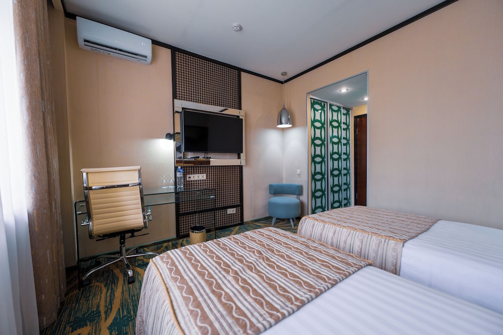 Standard Double Room - Photo 7