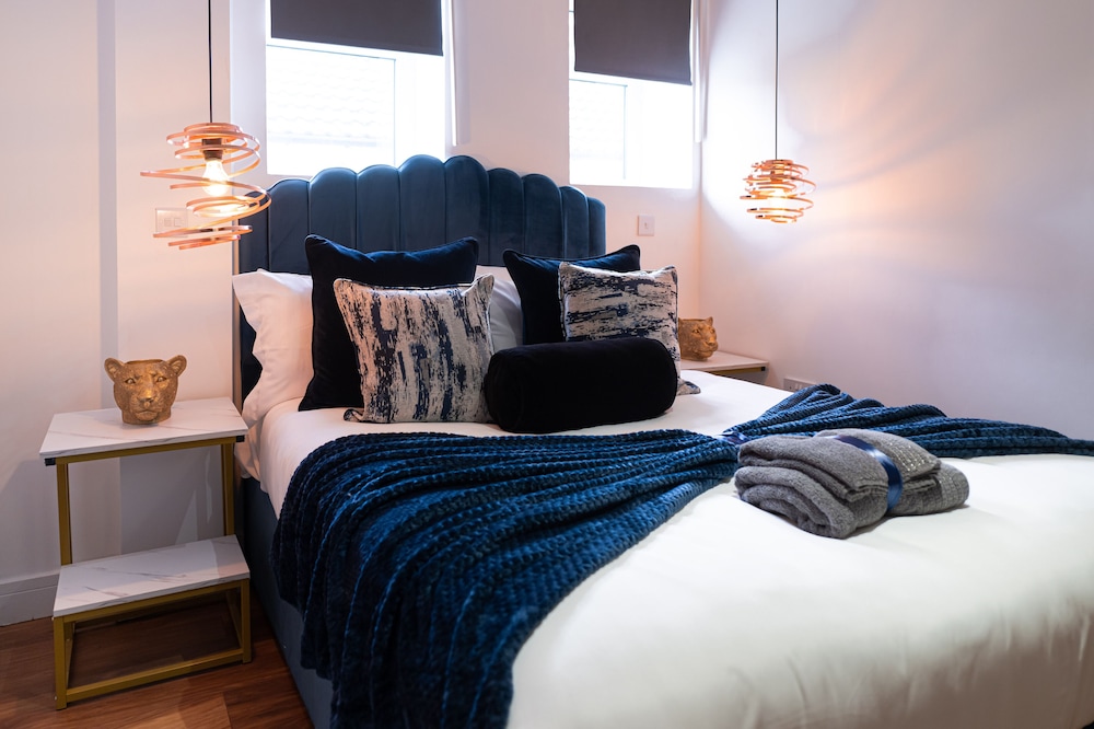 Deluxe Apartment, Hot Tub, City View (Apt 4) - Photo 23