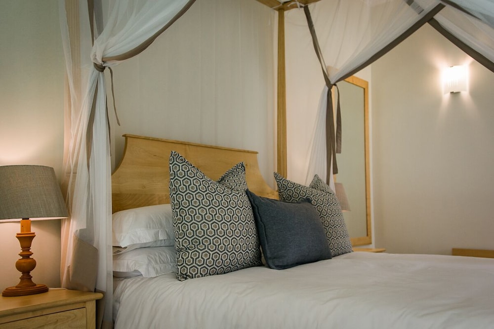 Signature Double or Twin Room, 1 King Bed photo 3