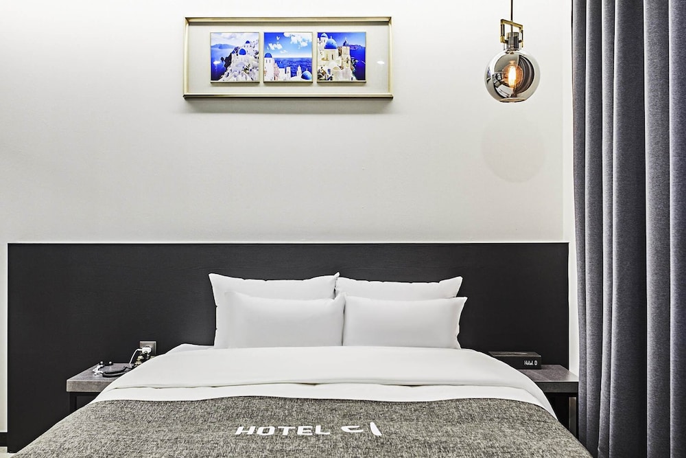 Standard Double Room - Photo 4