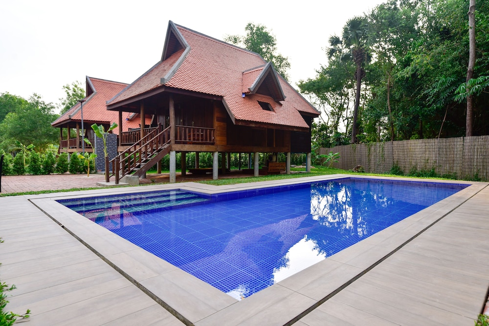 Deluxe Bungalow, 1 King Bed, Private Pool photo 2