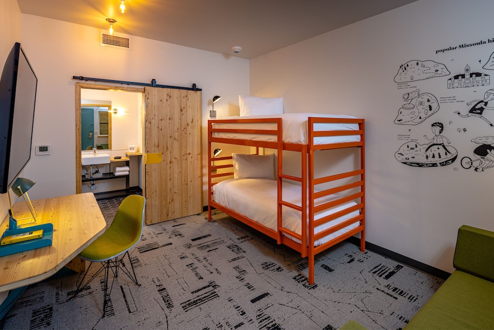 Room (Bunk)